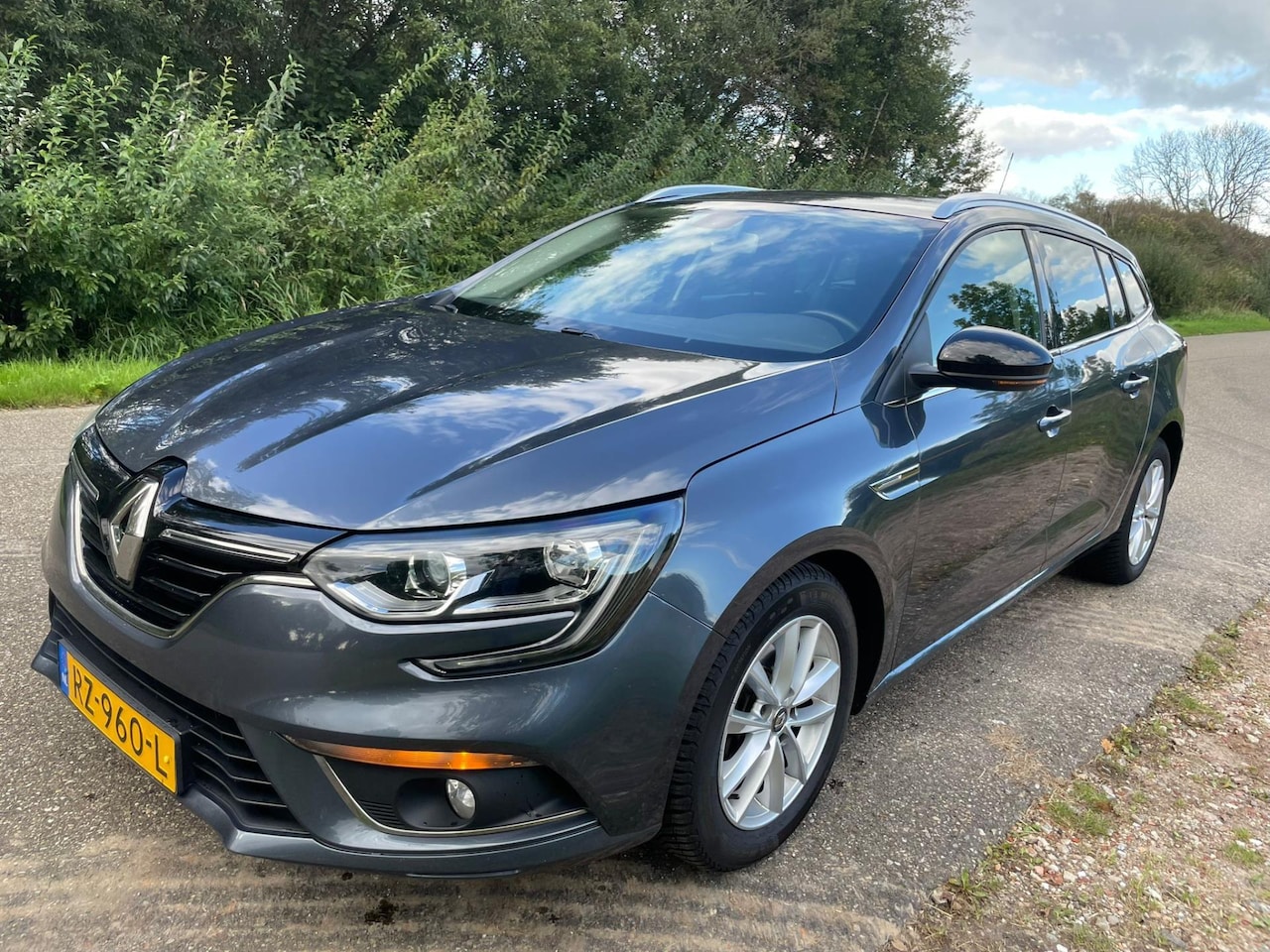 Renault Mégane Estate - 1.5 dCi Eco2 Limited 1.5 dCi Eco2 Limited - AutoWereld.nl