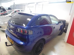 SEAT Ibiza - 1.4-16V Stella MET TREKHAAK