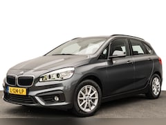 BMW 2-serie Active Tourer - 218i Business | Automaat | Xenon | Trekhaak | PDC | Stoelverwarming | Climate control