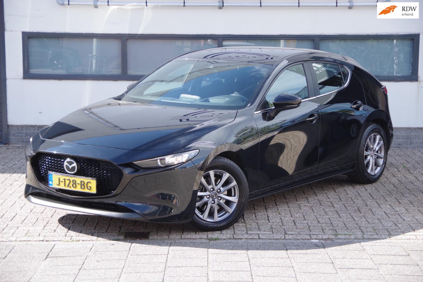 Mazda 3 - 2.0 e-SkyActiv-G M Hybrid 122 Comfort Bose - AutoWereld.nl