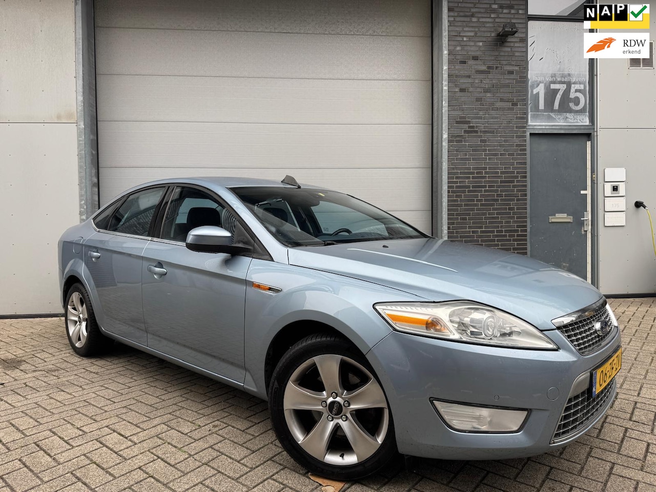 Ford Mondeo - 2.3-16V Titanium [Dealer OH|StoelVW|Cruise|Navi|PDC|Trekhaak] - AutoWereld.nl