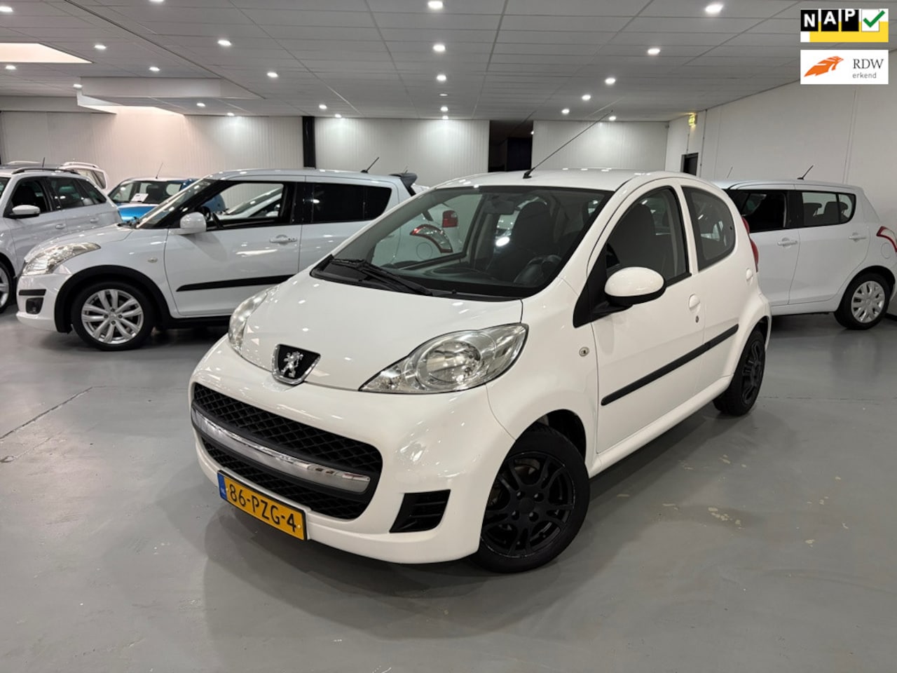 Peugeot 107 - 1.0-12V Millesim 200 1.0-12V Millesim 200 - AutoWereld.nl