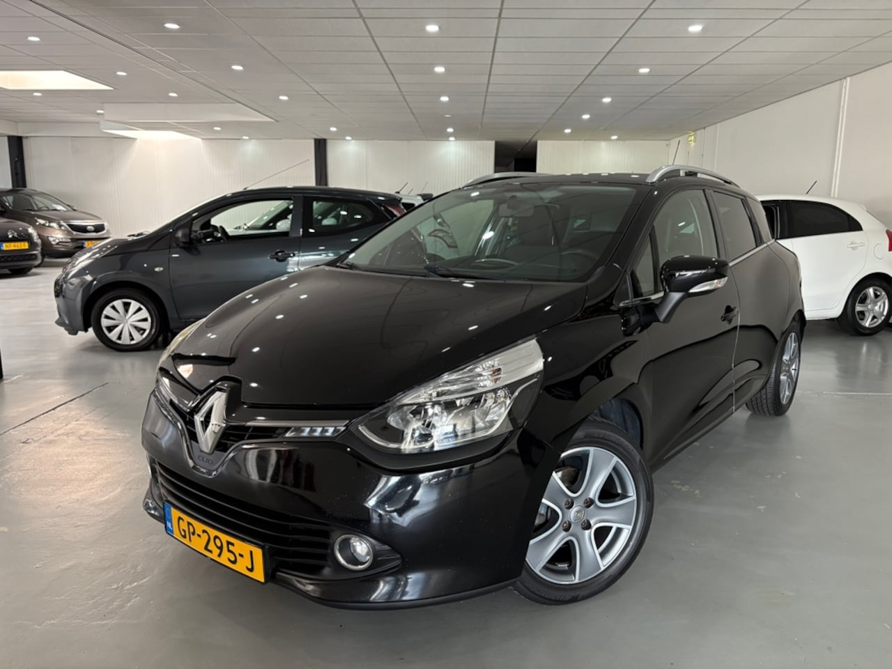 Renault Clio Estate - 0.9 TCe Night&Day - AutoWereld.nl