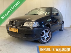 Volkswagen Polo - 1.4-16V Trendline //HANDEL// INRUILKOOPJE//