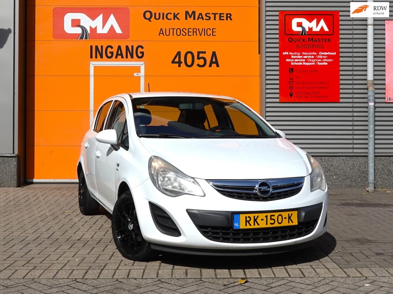 Opel Corsa - 1.4-16V Design Edition - Automaat - Airco- Trekhaak - Cruise - AutoWereld.nl