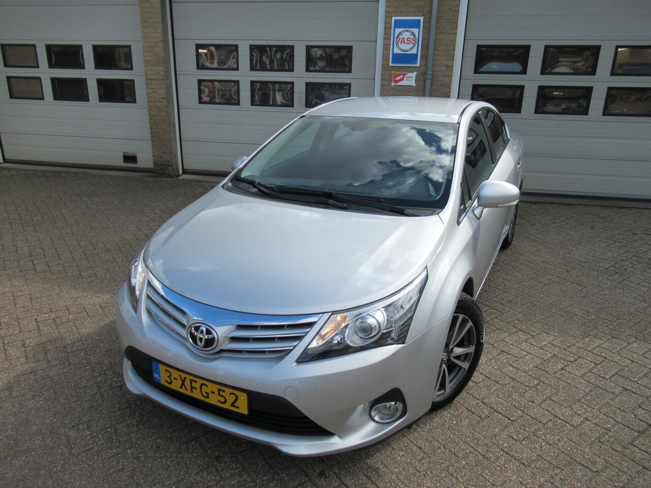 Toyota Avensis - 1.6 VVT-i Comfort 1.6 VVTi Comfort - AutoWereld.nl