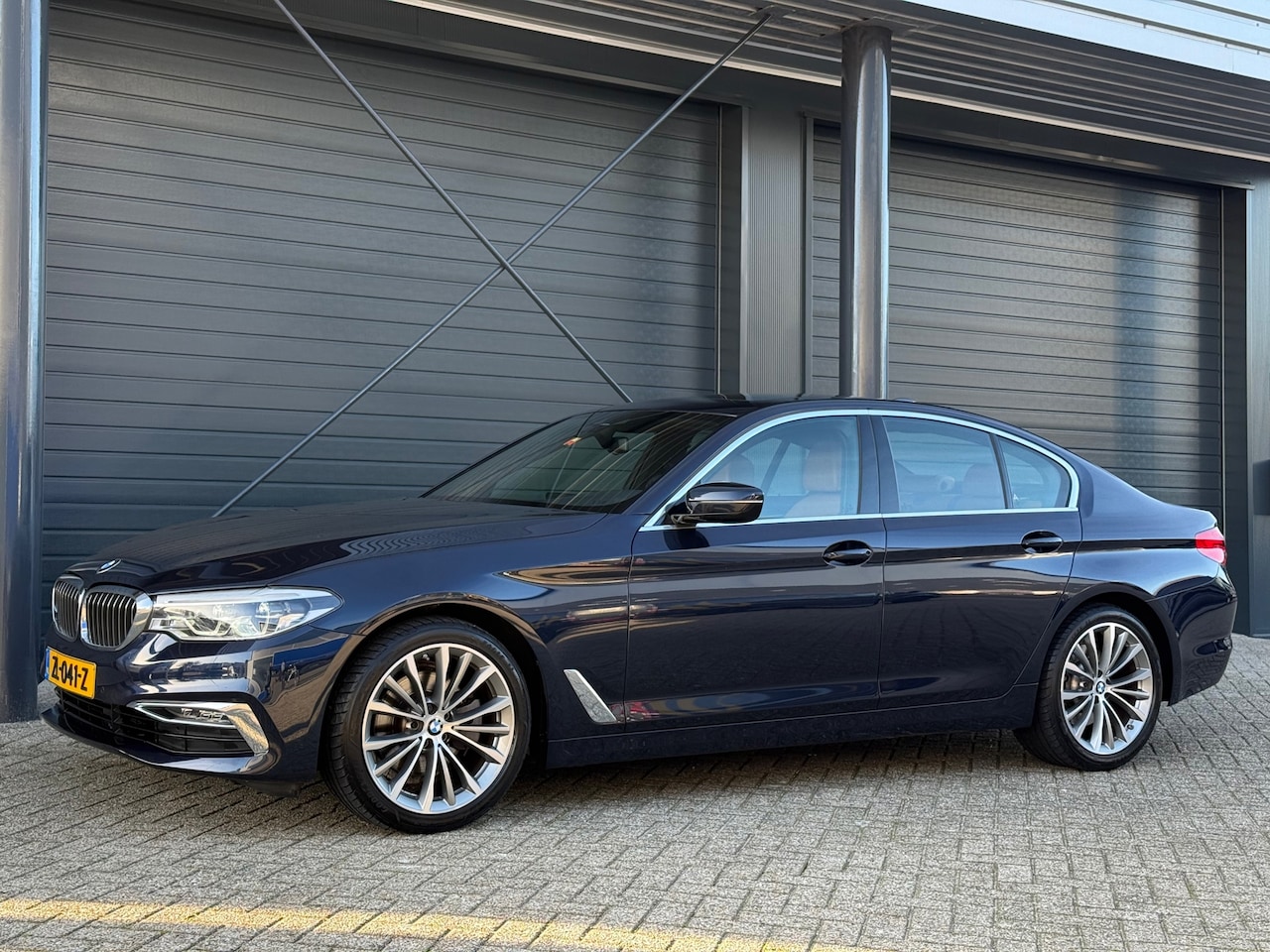 BMW 5-serie - 520i High Executive 520i High Executive, Luxery, Comfort stoelen!!, Schuifdak - AutoWereld.nl