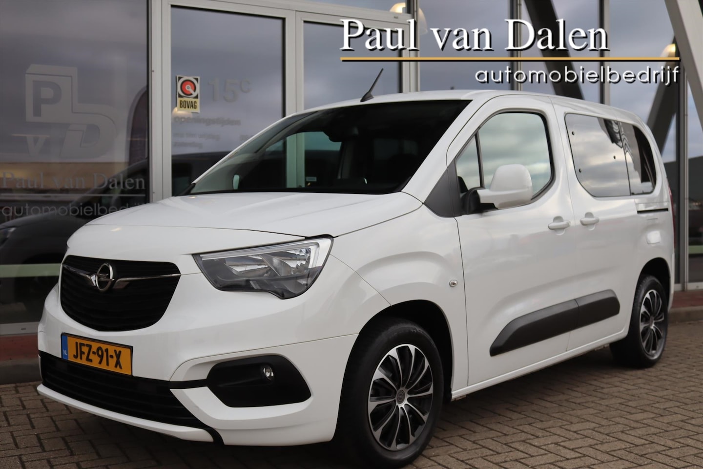 Opel Combo Life - 1.2 Turbo 110PK EDITION 7-PERS Navi | Airco | Cruise | Pdc | Privacy Glass | Dab | - AutoWereld.nl