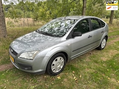 Ford Focus - 1.6-16V Trend AUTOMAAT apk t/m 15-11-2025