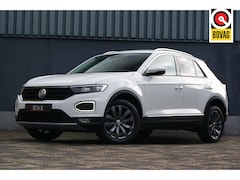 Volkswagen T-Roc - 1.5 TSI 150PK DSG Sport Carplay/Camera/Virtual/Keyless/Trekhaak
