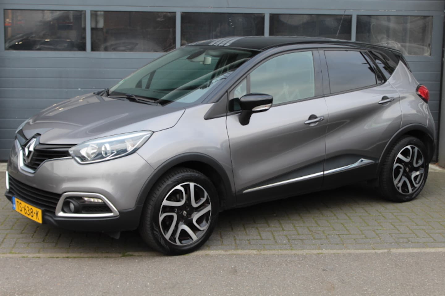 Renault Captur - 1.2 TCe Dynamique Automaat Camera, Navigatie Cruise, Climate - AutoWereld.nl