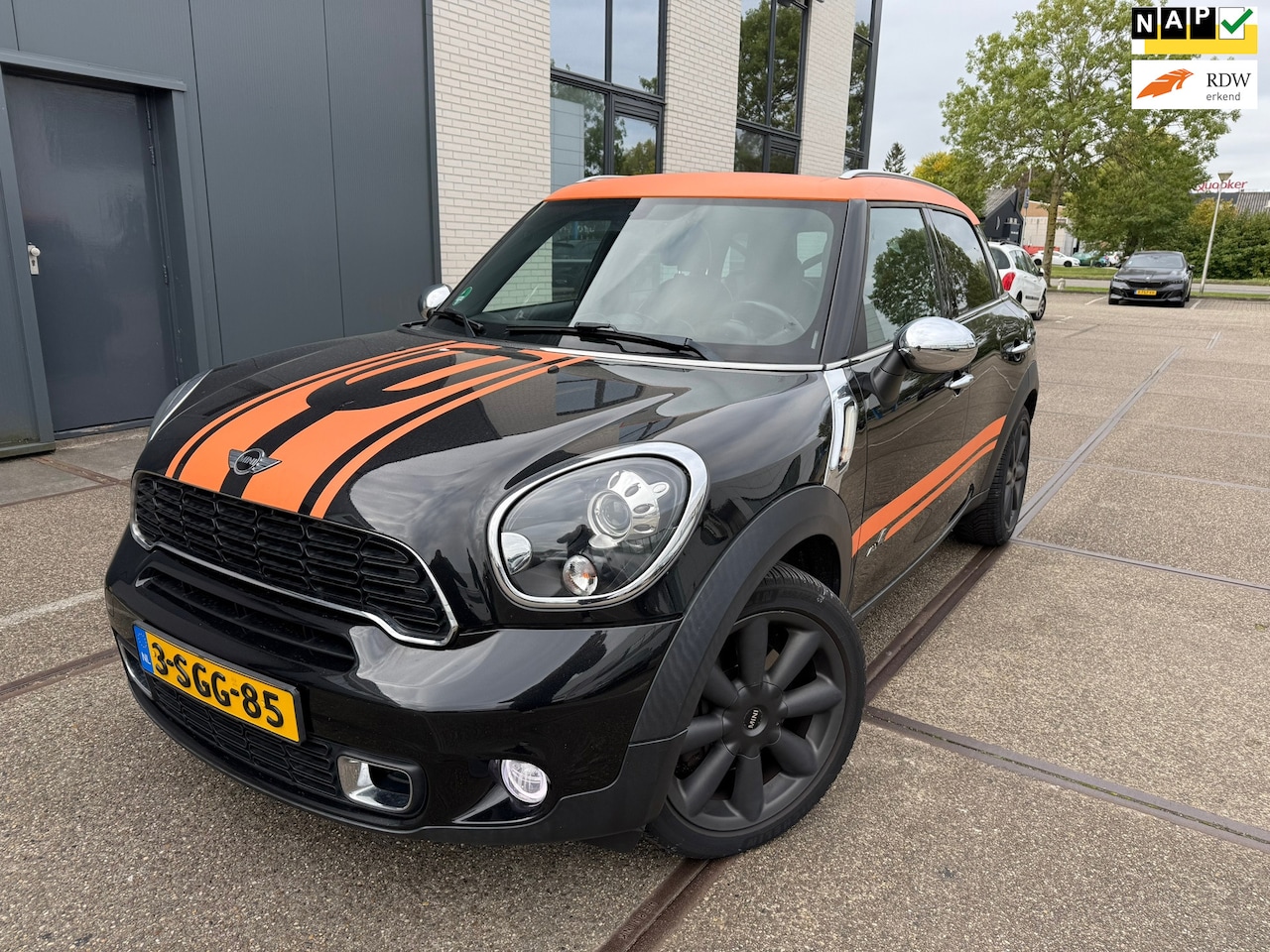 MINI Countryman - Mini 1.6 Cooper S ALL4 Chili / DELAR ONDERHOUDEN / NAVI / PDC / DAK / AIRCO / APK / BOEKJE - AutoWereld.nl