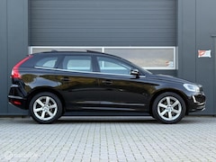 Volvo XC60 - 2.0 D4 FWD 5-Cilinder Geartronic -Trekhaak-Panoramadak-Leder-19inch-Nav-Xenon