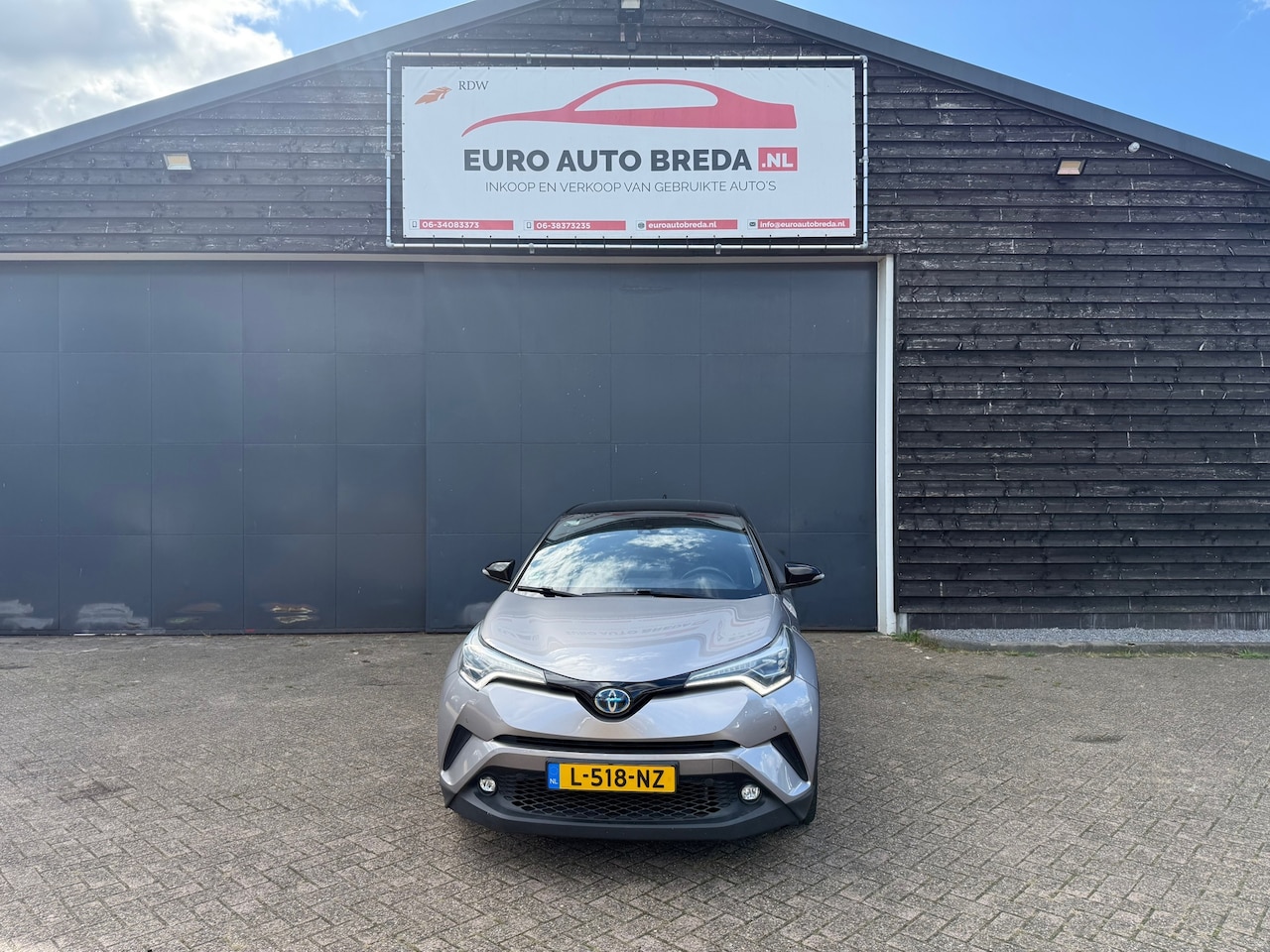 Toyota C-HR - 1.8 Hybrid Adventure 1.8 Hybrid Adventure - AutoWereld.nl