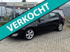 Opel Astra - 1.4 Edition 5 deurs NL AUTO NAP Airco l Cruise l TREKHAAK l 17'LMV l COMPLEET DEALER OH l