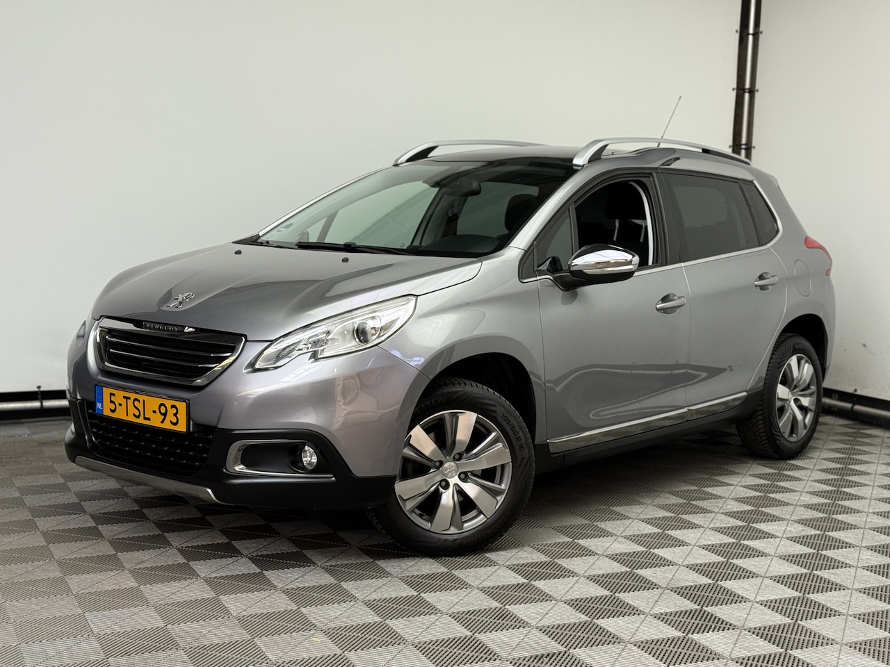 Peugeot 2008 - 1.6 VTi Allure Pano Trekhaak ECC NL Auto - AutoWereld.nl