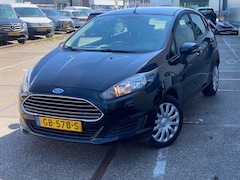 Ford Fiesta - 1.0 Style/ 5drs/ nap/ dealeronderhouden/ 1jaar apk/ airco/ navi/ EL-ramen