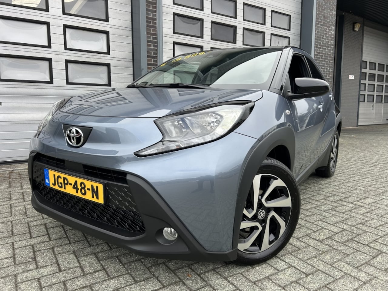 Toyota Aygo X - 1.0 VVT-i Puls Automaat! NIEUWSTAAT! ✅ - AutoWereld.nl