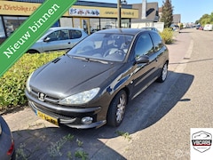 Peugeot 206 - 1.6-16V Griffe