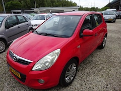 Hyundai i20 - 1.2i Business Edition 5drs airco stuurbekr