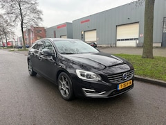 Volvo V60 - 2.0 D4 Ocean Race zeer nette auto