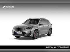 BMW iX1 - xDrive30 67 kWh M Sport Edition | 20 Inch | M-Sportpakket Pro | Innovation Pack | Comfort