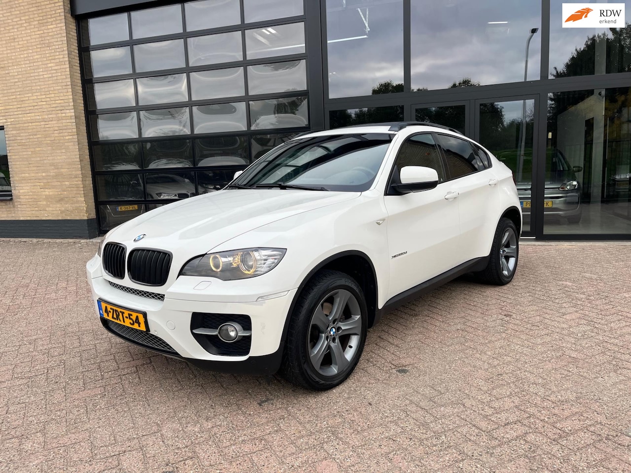 BMW X6 - xDrive30d High Executive XDrive30d High Executive, Schuifdak, Leer, Camera - AutoWereld.nl