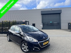 Peugeot 208 - 1.6 B.HDi Clima Parkeersensoren