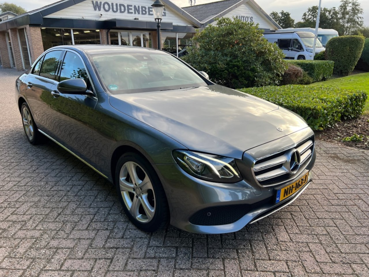 Mercedes-Benz E-klasse - E 200 Avantgarde, carplay, sfeer verl - AutoWereld.nl