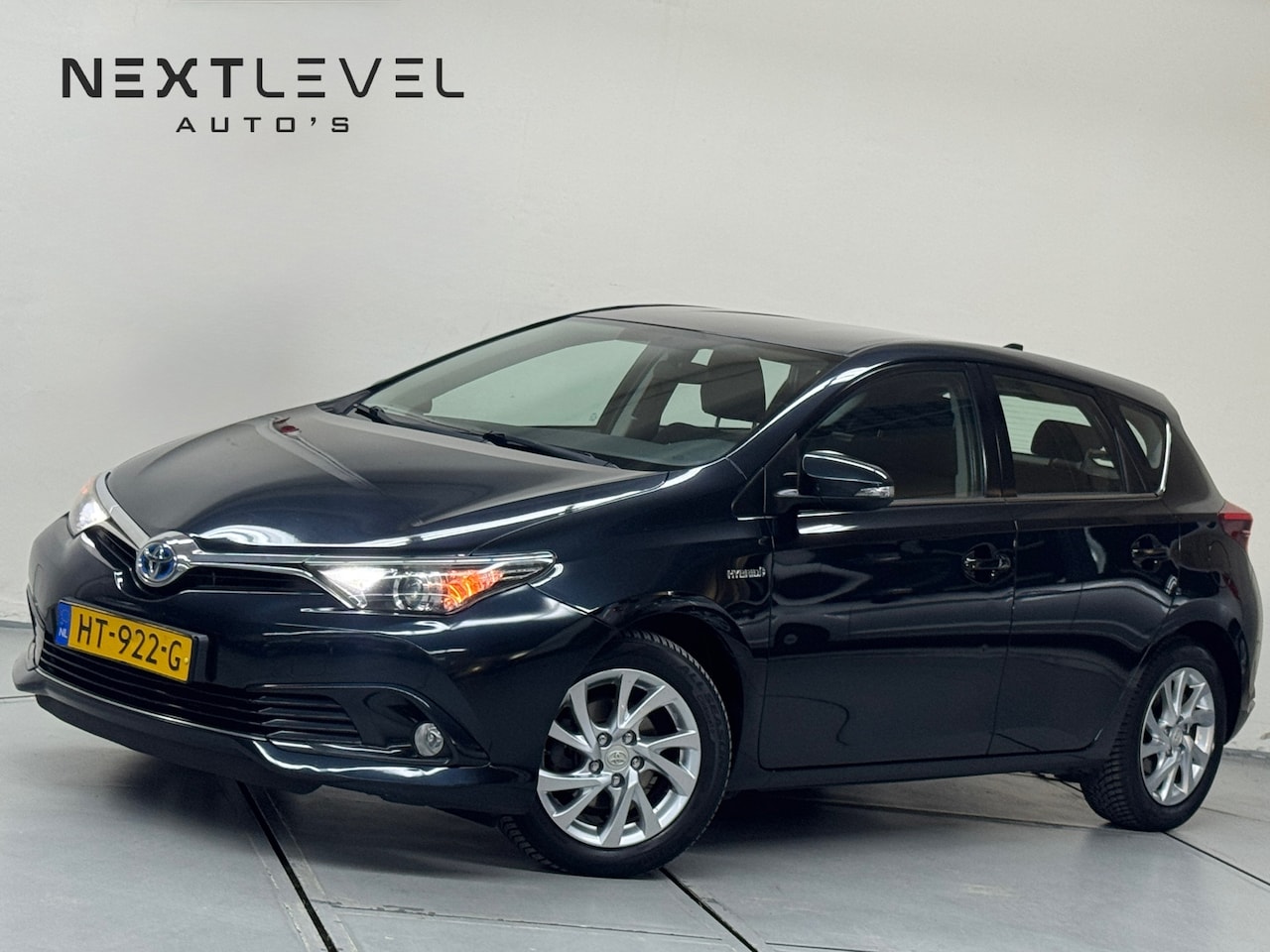 Toyota Auris - 1.8 Hybrid Aspiration Camera DEALER ONDERHOUDEN - AutoWereld.nl