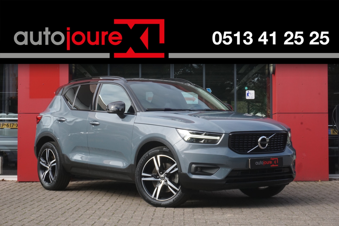 Volvo XC40 - 1.5 T4 Recharge R-Design Expression | Two-Tone | ACC | Sport Stoelen | Trekhaak | Originee - AutoWereld.nl
