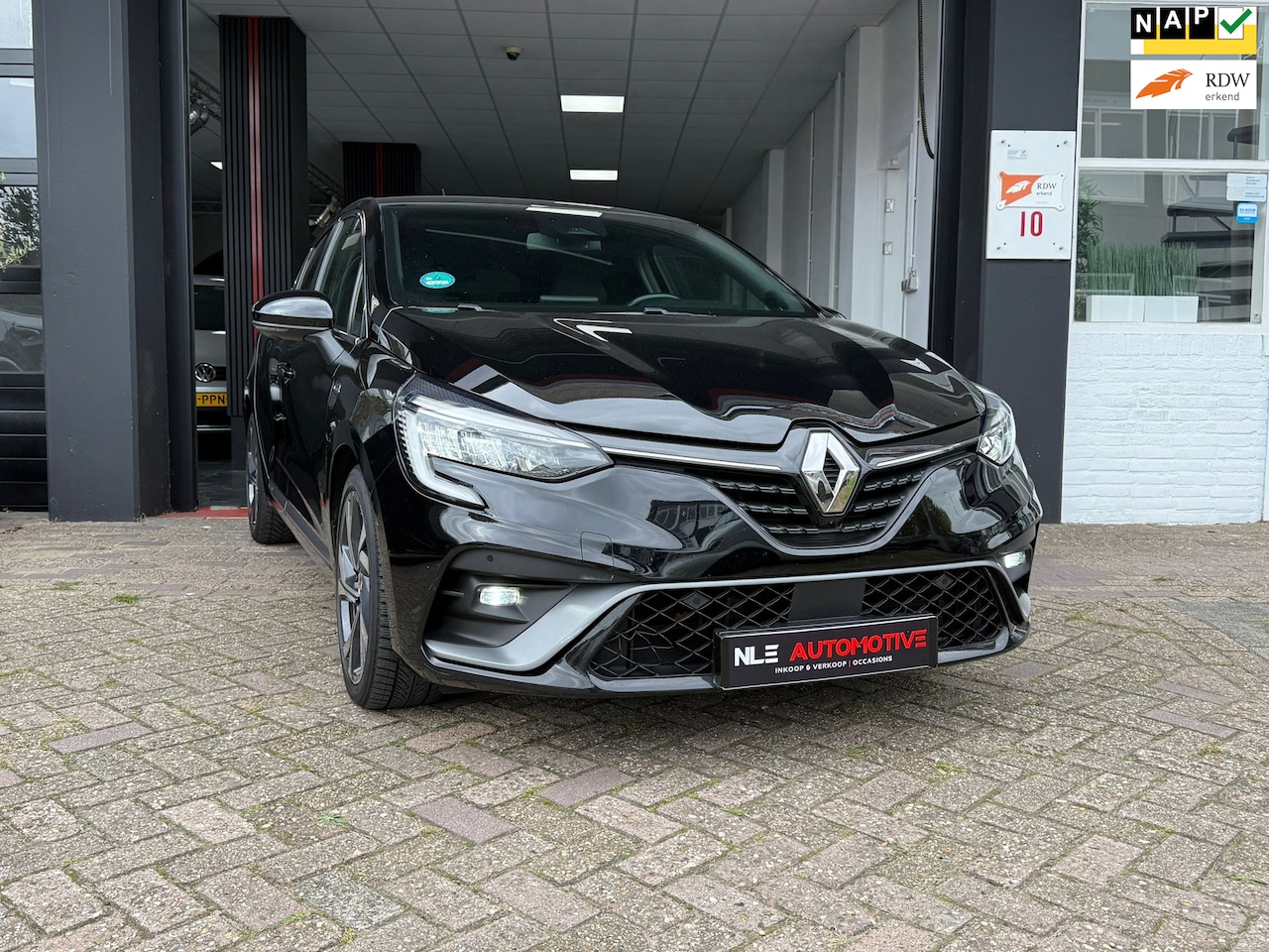 Renault Clio - 1.6 E-Tech Hybrid 140 R.S. Line - AutoWereld.nl