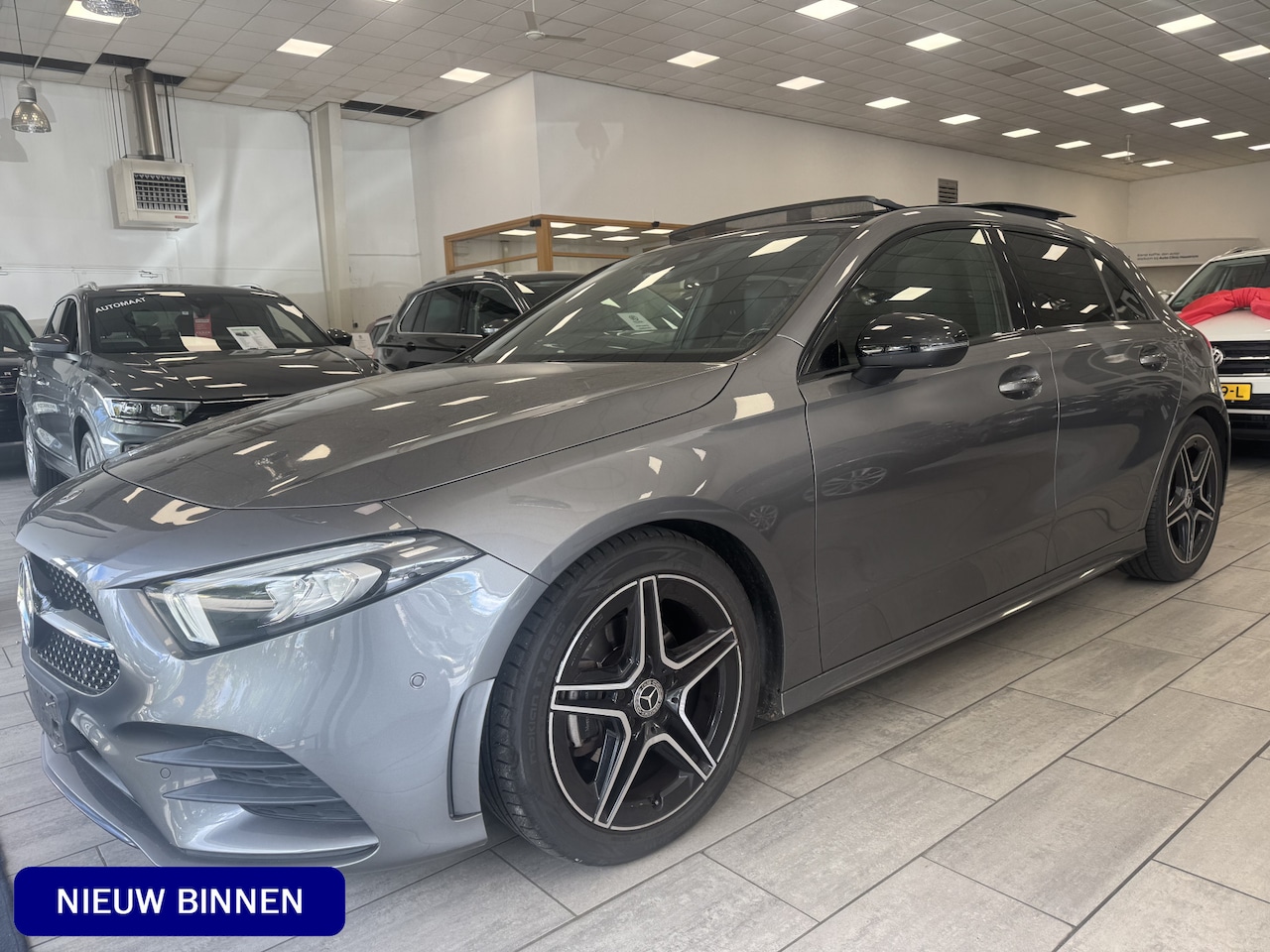 Mercedes-Benz A-klasse - 160 AMG-LINE AUTOMAAT | PANO |WIDE-SCREEN | AMBILIGHT | - AutoWereld.nl