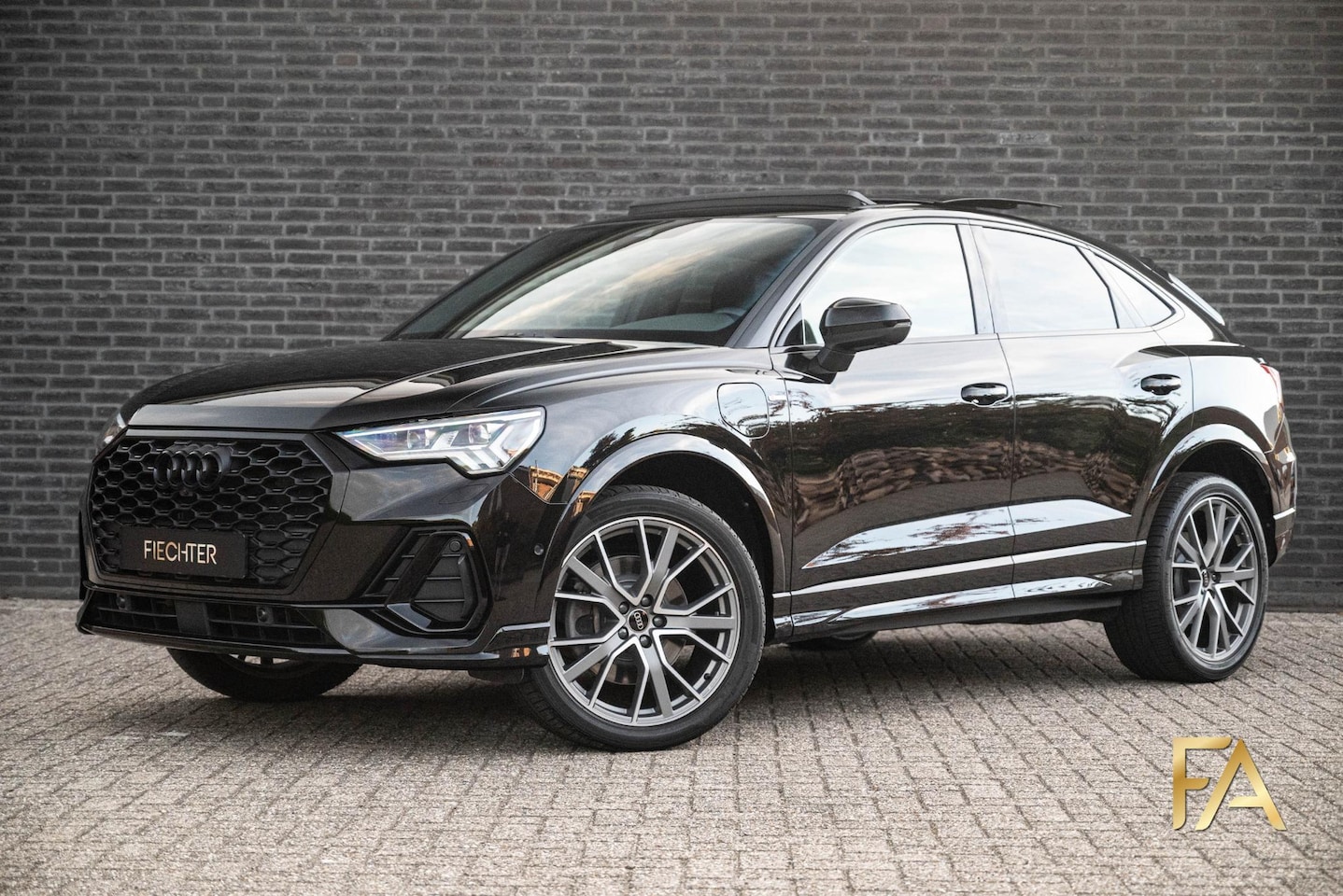 Audi Q3 Sportback - 45 TFSI e S Edition Panodak|Sonos|MatrixLED|20Inch|360'| - AutoWereld.nl