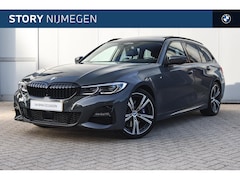 BMW 3-serie Touring - 330i High Executive M Sport Automaat / Panoramadak / Sportstoelen / M Adaptief onderstel /