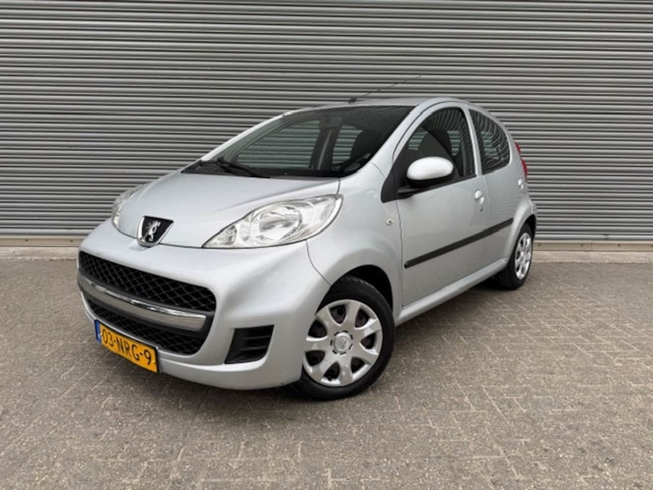 Peugeot 107 - 1.0-12V Urban Move 1.0-12V Urban Move - AutoWereld.nl