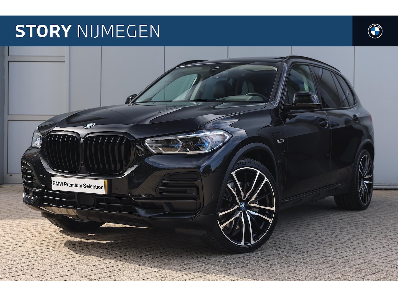 BMW X5 - xDrive45e High Executive Automaat / Panoramadak / Sportstoelen / Achteruitrijcamera / Soft - AutoWereld.nl