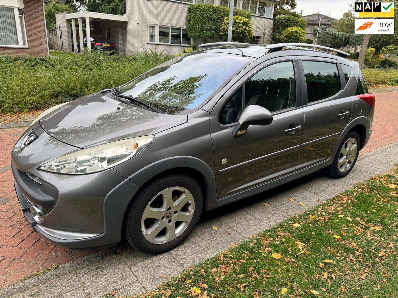 Peugeot 207 SW Outdoor - 1.6 VTi XS 1.6 VTi XS, APK 23-07-2026 - AutoWereld.nl