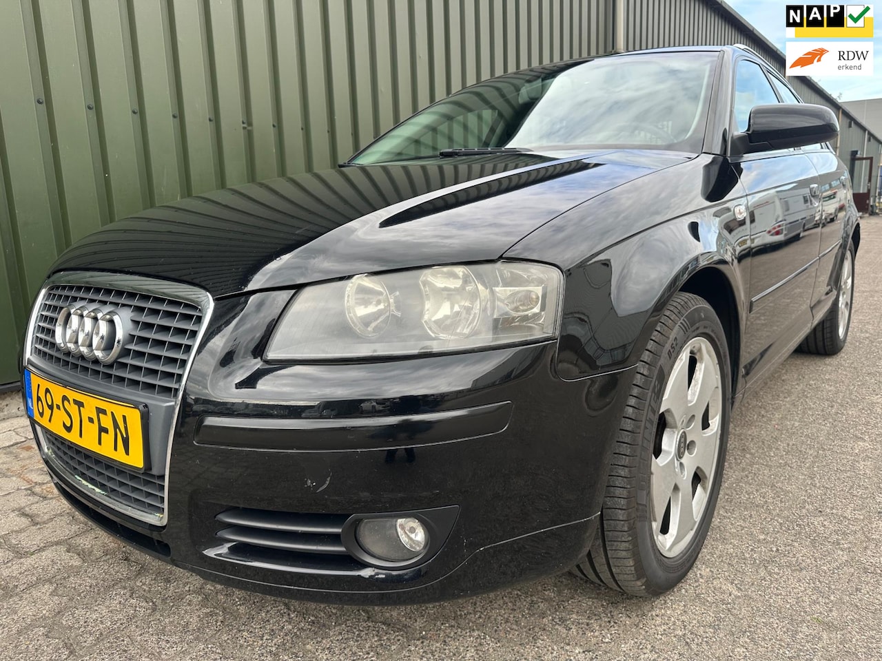 Audi A3 Sportback - 2.0 FSI Ambiente Automaat met Nieuwe APK - AutoWereld.nl