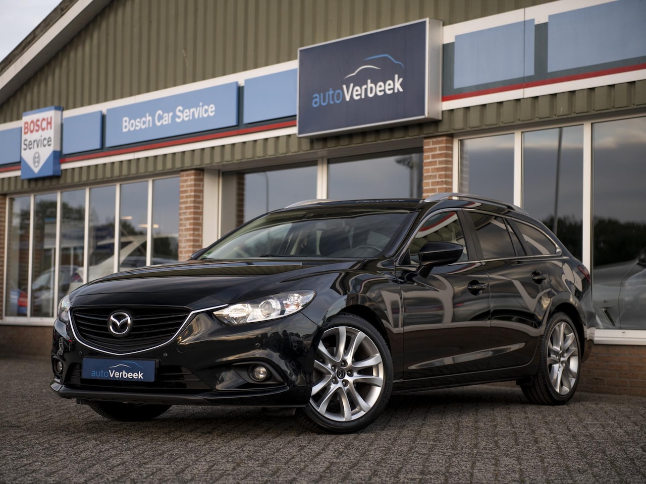 Mazda 6 Sportbreak - 2.0 165pk TS+/CenterLine | Navigatie | Trekhaak afneembaar | 19" Lichtmetaal | Volledige O - AutoWereld.nl