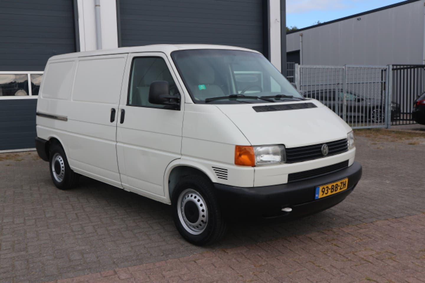 Volkswagen Transporter - 1.9 TD 292 T800 1.9 TD 292 T800 - AutoWereld.nl
