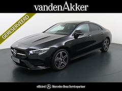 Mercedes-Benz CLA-Klasse - 250e AMG // Panoramadak // Memory // Sfeerverlichting // MultiBeam LED // Keyless // Night