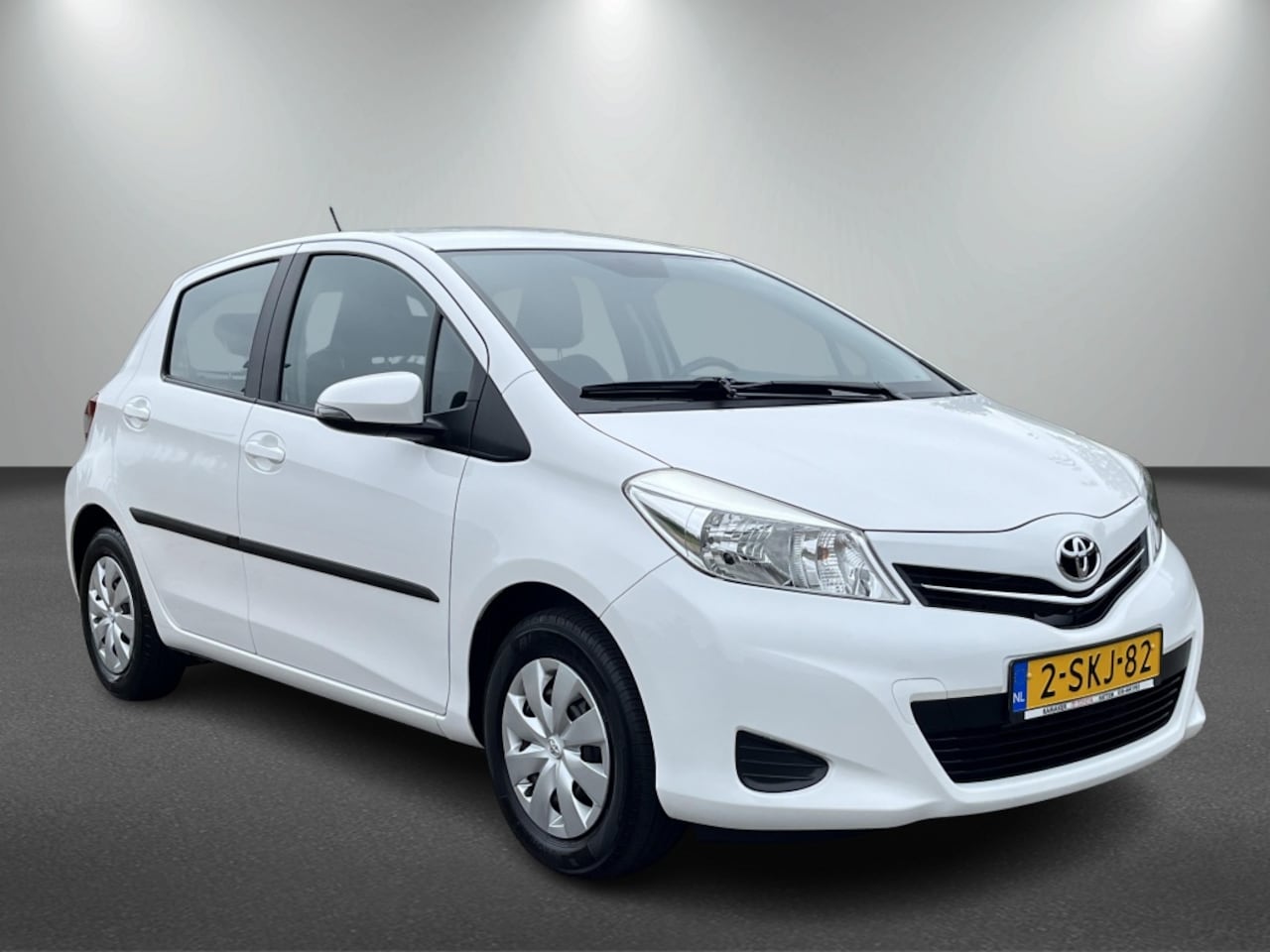 Toyota Yaris - 1.0 VVT-i Now 1.0 VVT-i Now - AutoWereld.nl