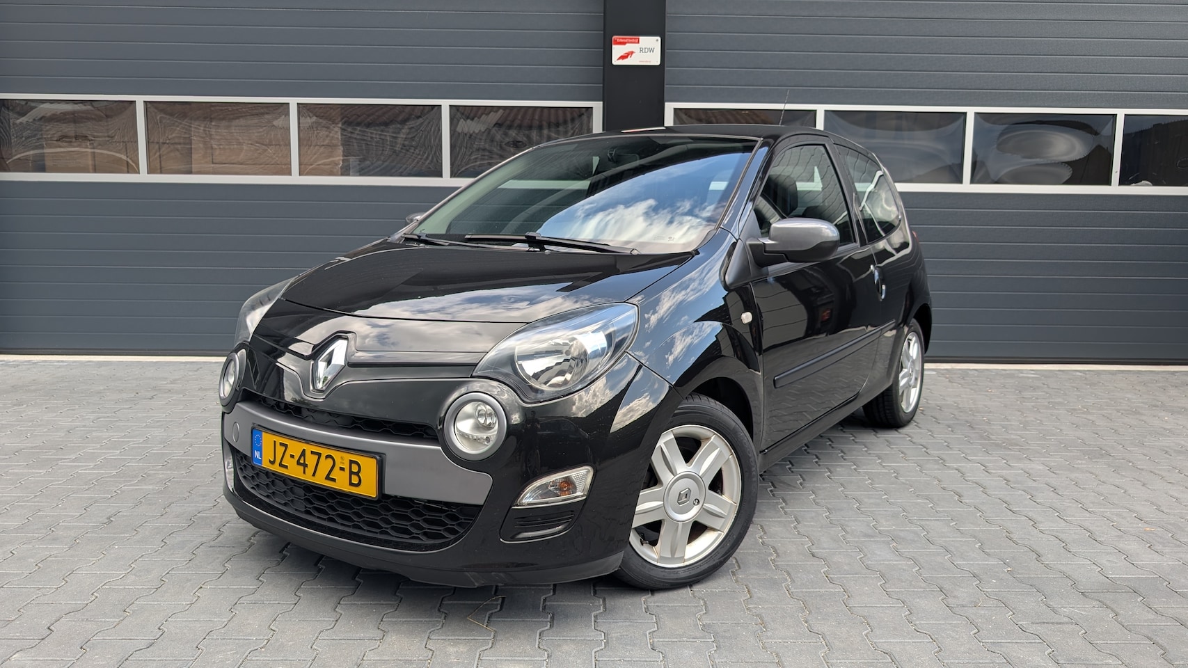 Renault Twingo - 1.2-16V Dynamique Nieuwe Condensor/radiateur, 4 nieuwe banden, Distributieriem 01-2025 - AutoWereld.nl