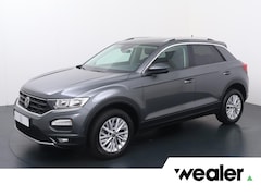 Volkswagen T-Roc - 1.0 TSI Style | 110 PK | Multifunctioneel stuurwiel | Stoelverwarming | Achteruitrijcamera
