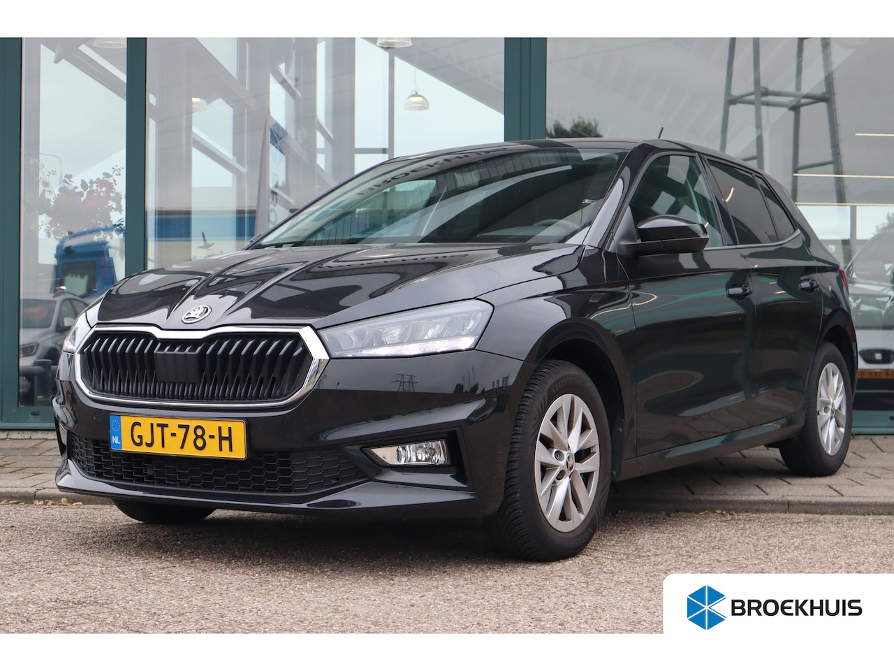 Skoda Fabia - 95PK 1.0 TSI Business Edition | Achteruitrijcamera | Cruise control | Keyless entry - AutoWereld.nl