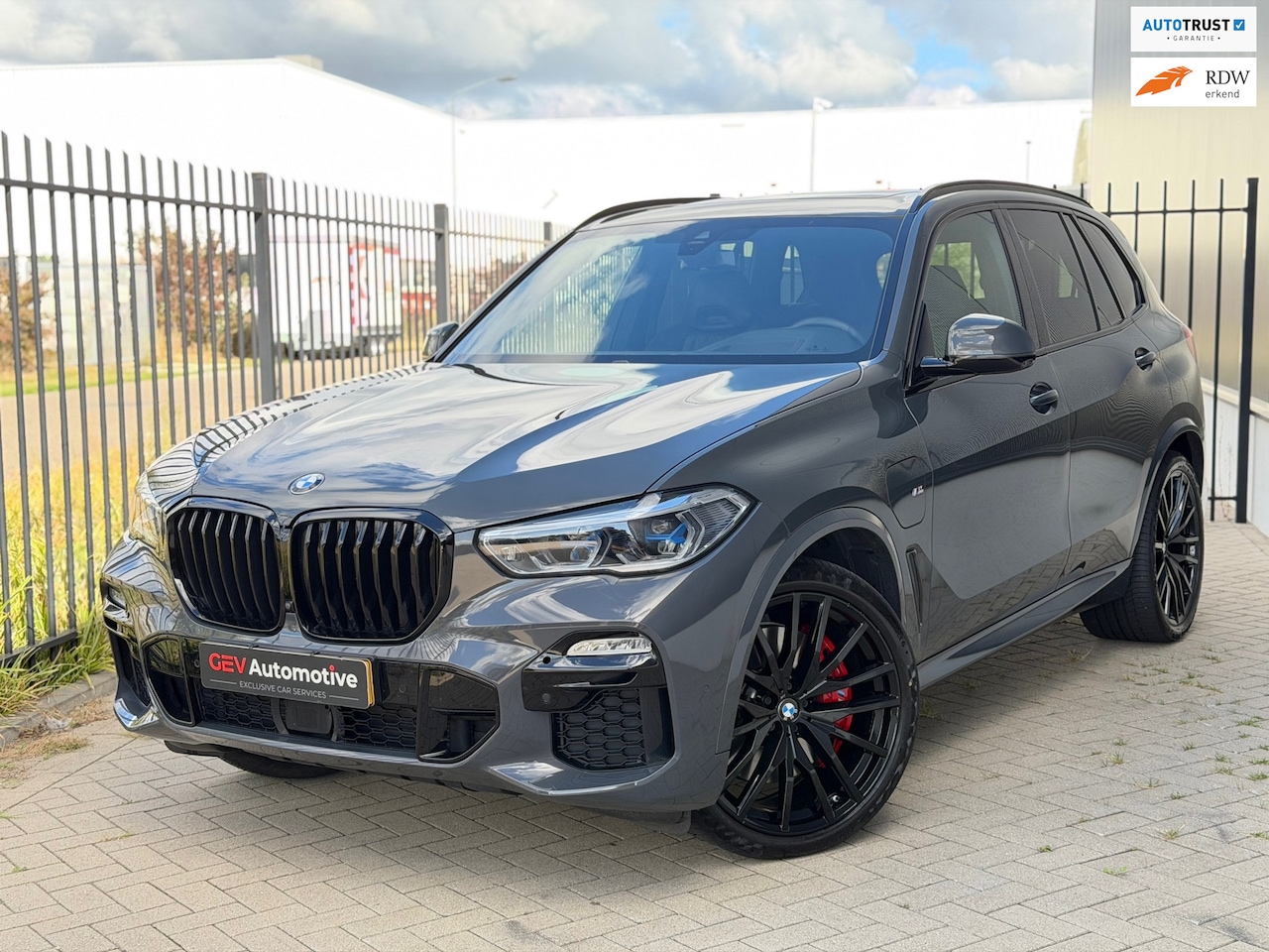BMW X5 - XDrive45e High Ex M-Sport Carbon M-stoelen Pano Laser Luchtvering ACC - AutoWereld.nl
