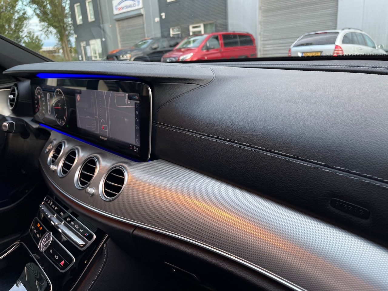 Mercedes-Benz E-klasse - 200 d Business AMG NIGHT BTW NL AUTO NAP - AutoWereld.nl