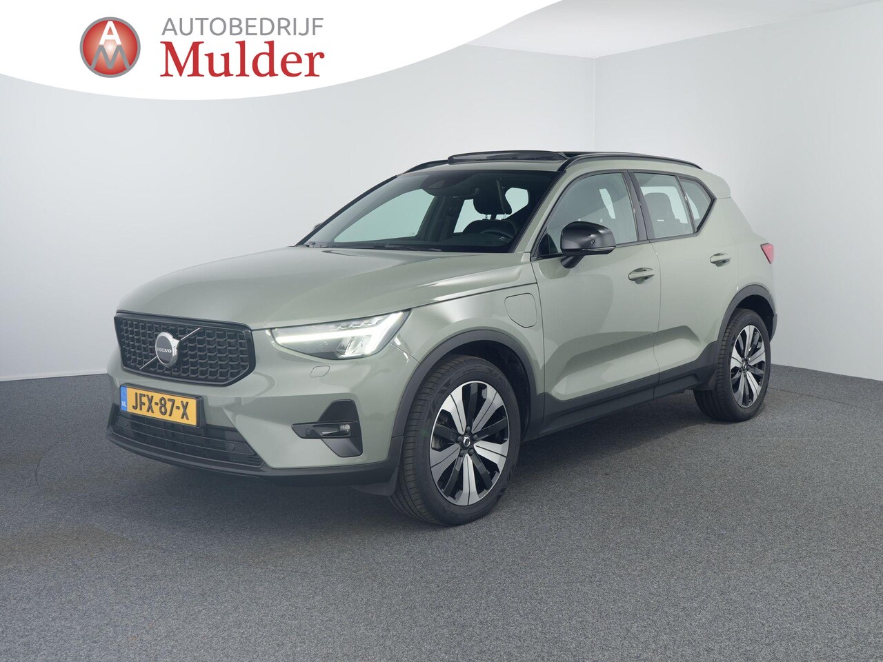 Volvo XC40 - 1.5 T4 Recharge Inscription | R-Design | Facelift | Ultimate Dark| Bliss | Camera | H&K | - AutoWereld.nl