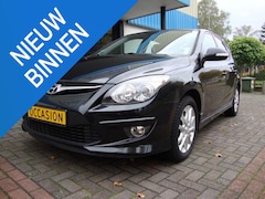 Hyundai i30 - 1400i 16V 5 DEURS AIRCO LM VELGEN